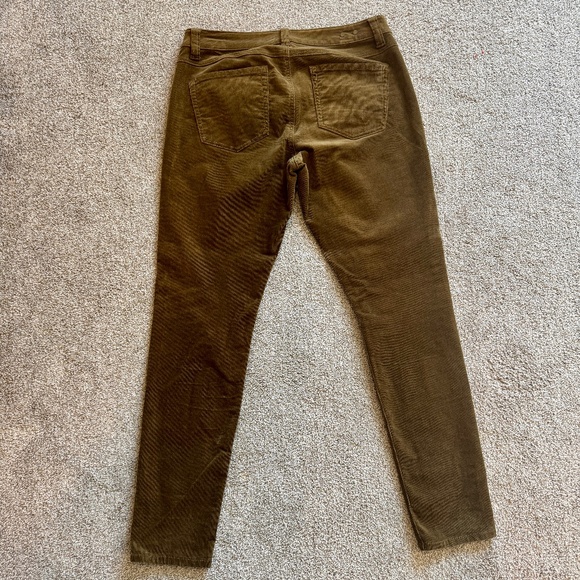 cabi High Skinny Corduroy Jeans, Size 8, Style #3567, EUC, Moss - Picture 5 of 9